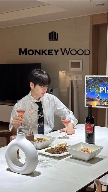@monkeywoodfactory 광고 소재