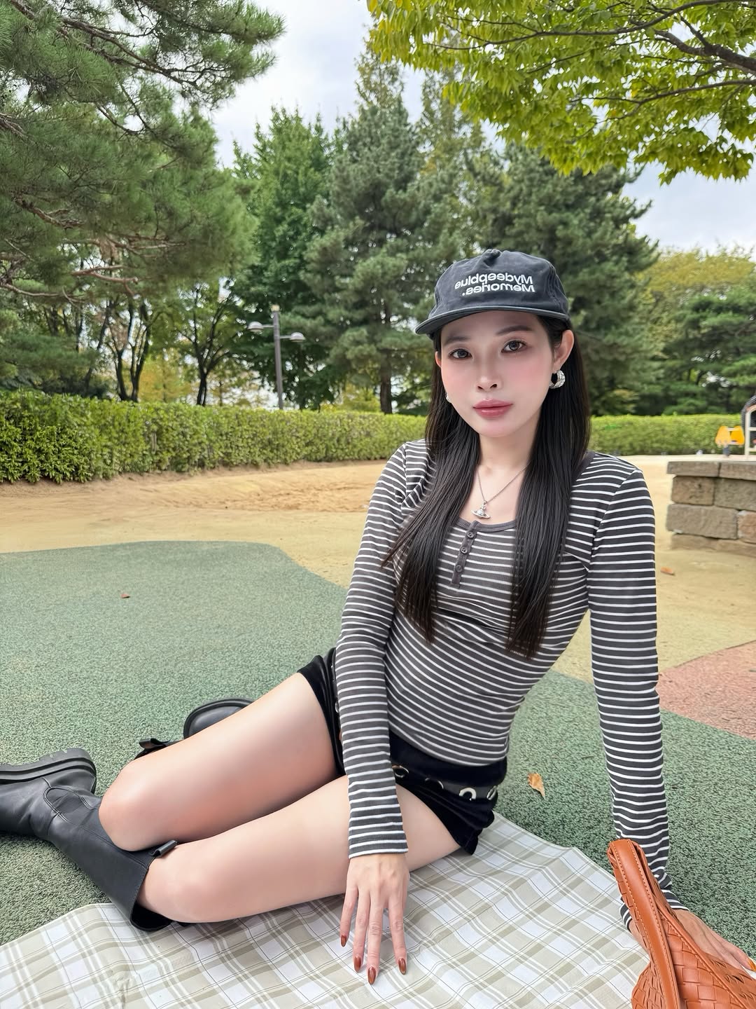 후아유 광고 소재