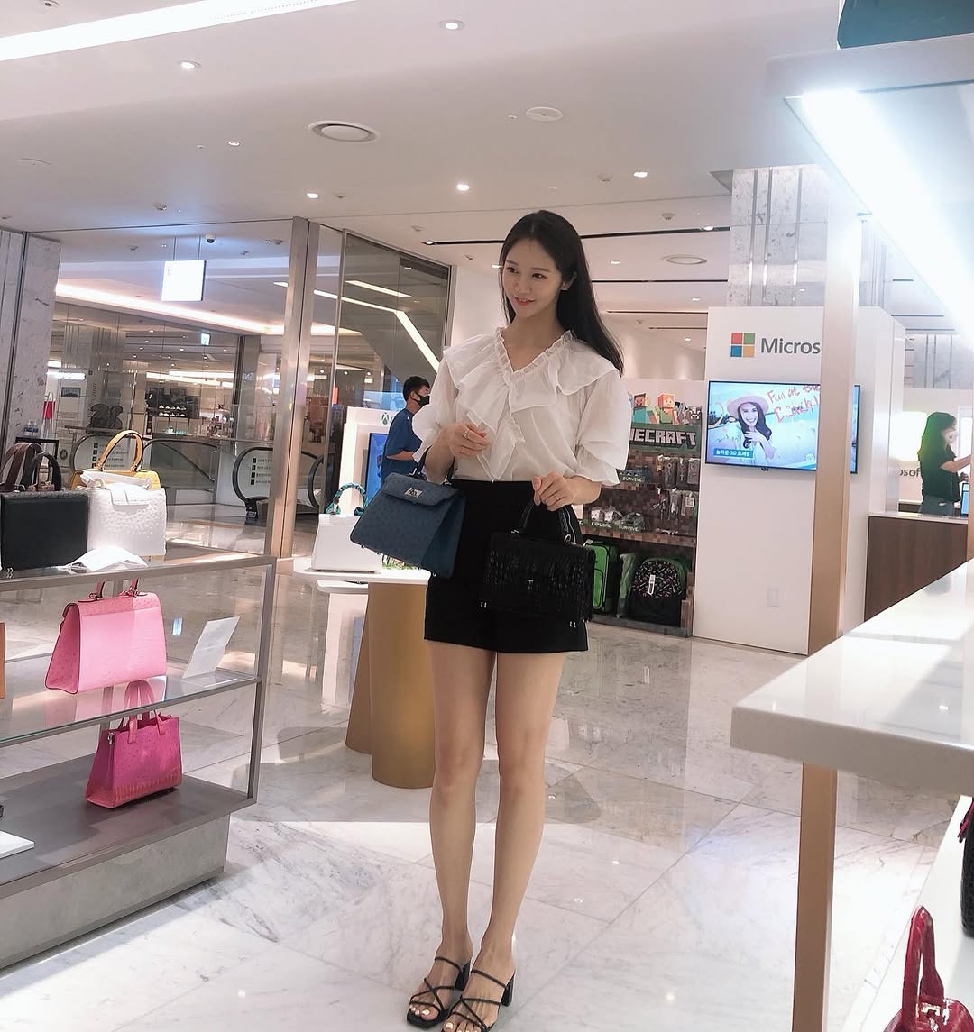 @eunakimmm이 올린 Hormiga 태그 게시물