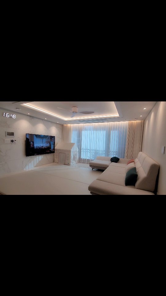 @woovely_jmk이 올린 로이레트니 태그 게시물