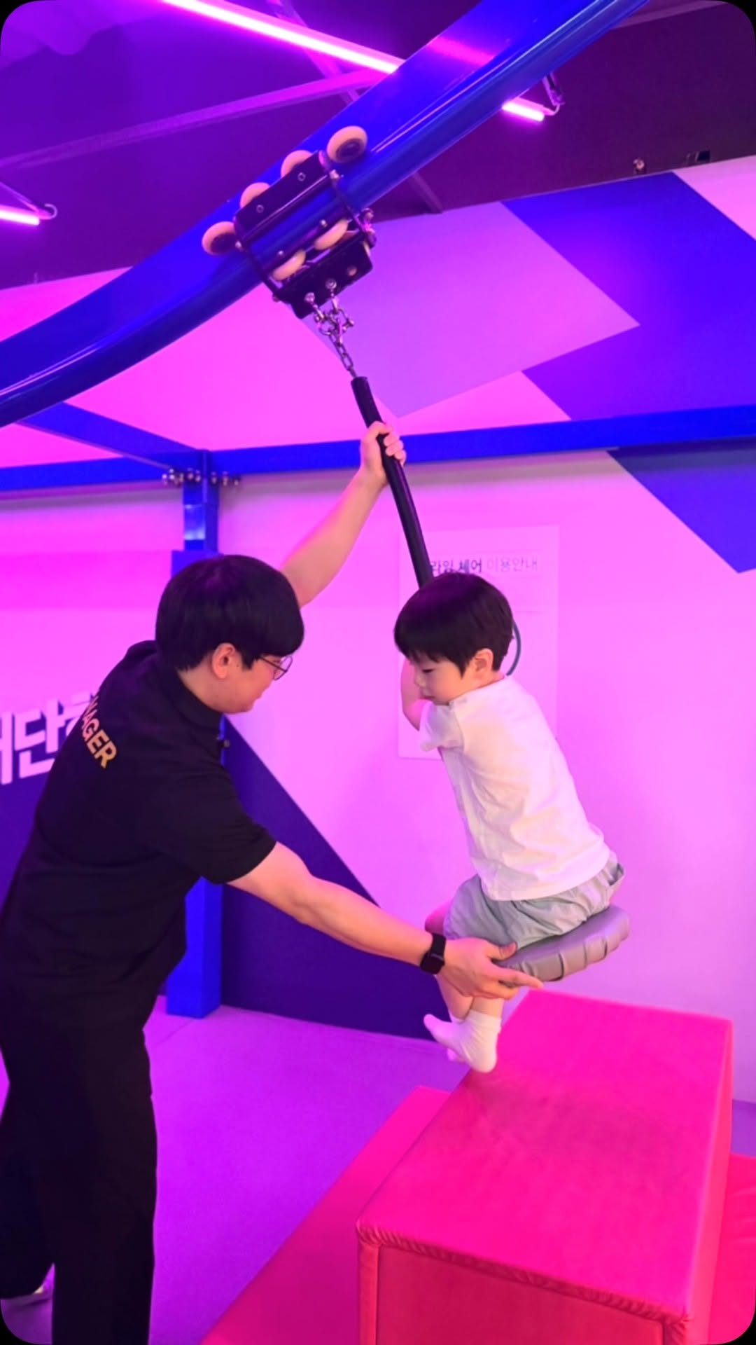@hye._.yeoning이 올린 바운스 더퍼스트 이마트 연수센터 태그 게시물