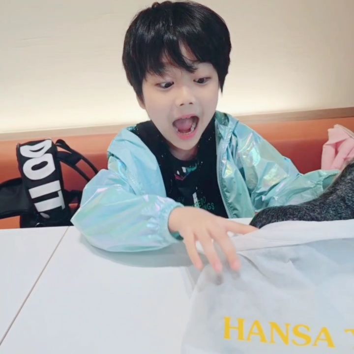 @yoonhabin1017이 올린 오우아스몰 태그 게시물