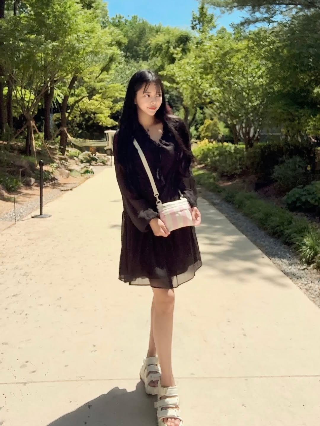 @x__i_na이 올린 헤이썸머 태그 게시물