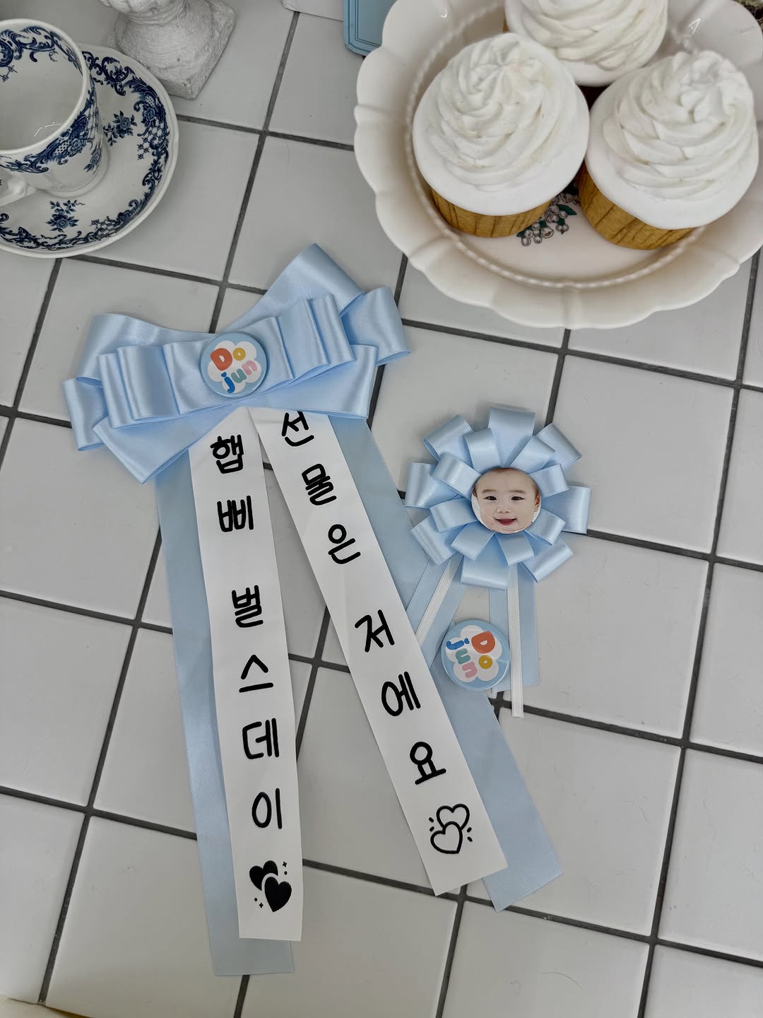 @dozen2_zip이 올린 데이위시 | 뱃지아기화환 • 뱃지로제트 태그 게시물