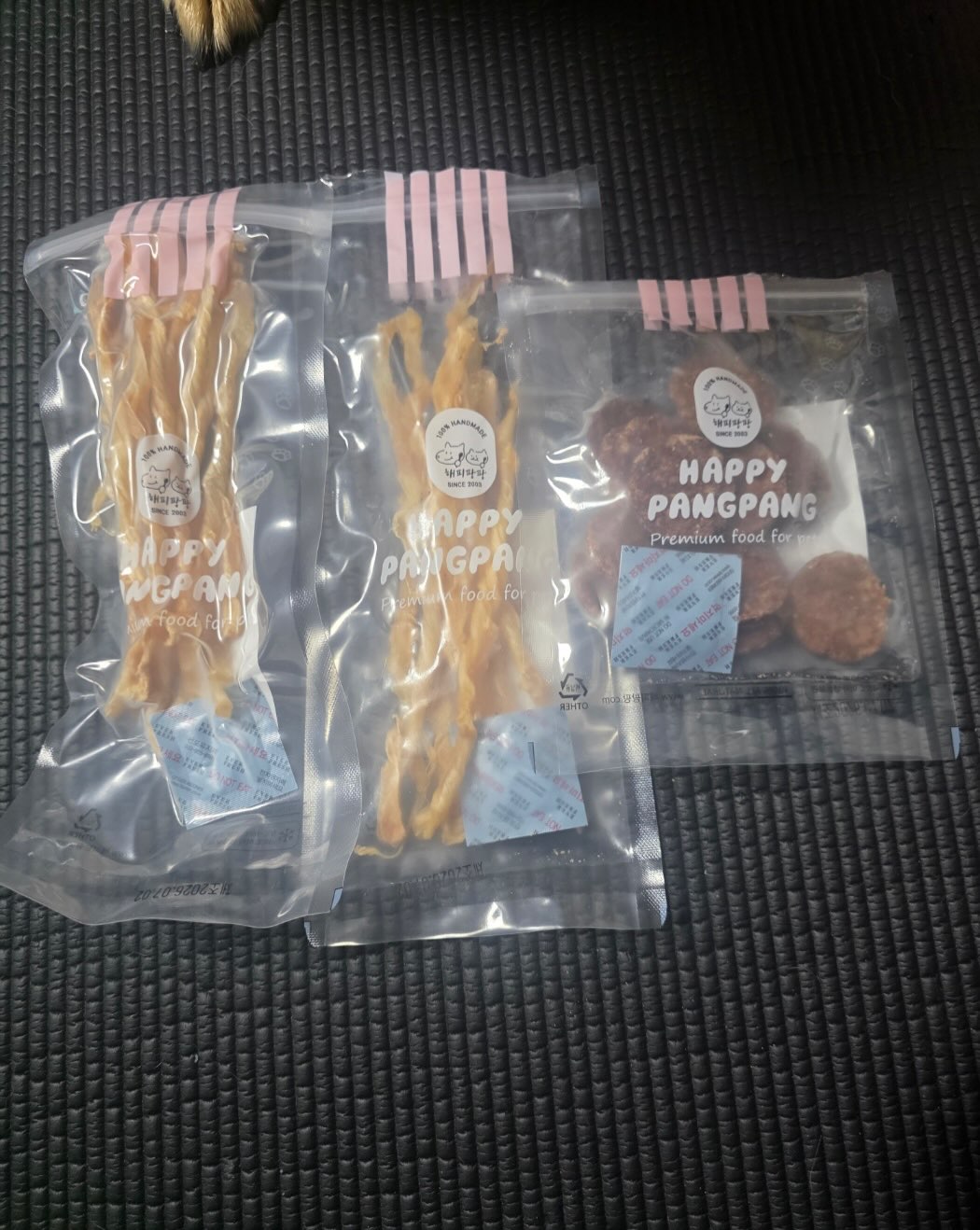 @kim.__.ttol이 올린 해피팡팡｜원조 강아지 수제 간식 전문점 태그 게시물