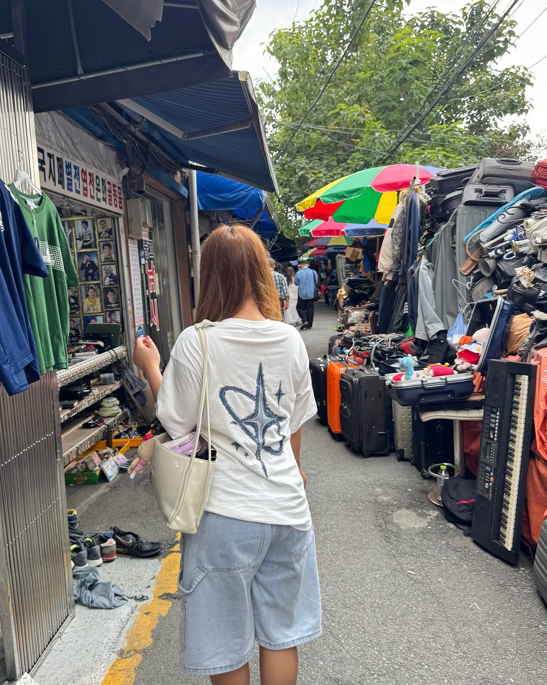 @iamgemmamoon이 올린 BLUEING 태그 게시물