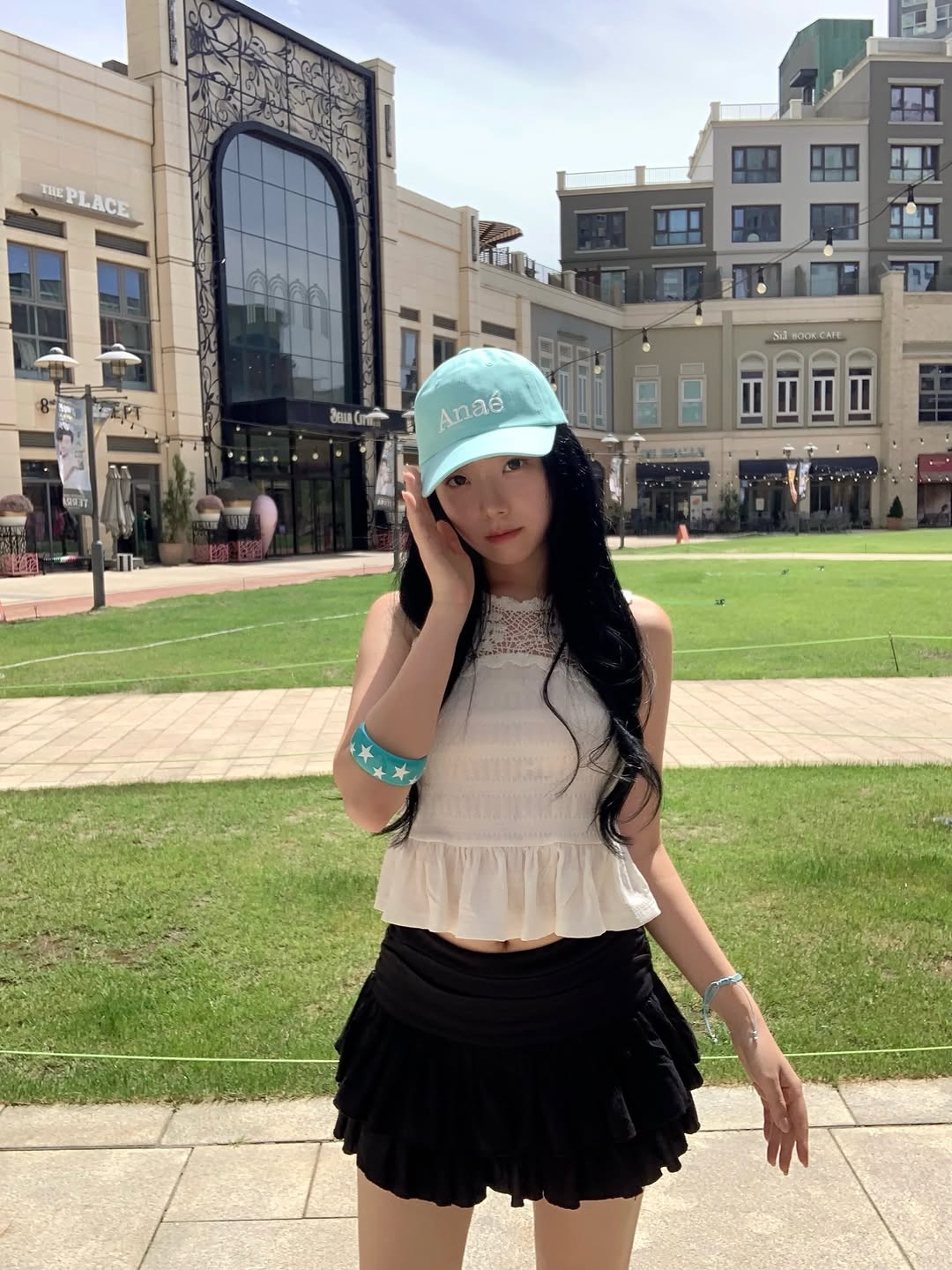 @_inpink이 올린 아나에 | Anaé 태그 게시물