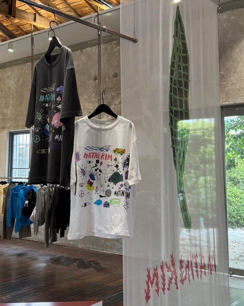 @nowseongsu이 올린 MatinKim SEOUL FLAGSHIP STORE 태그 게시물