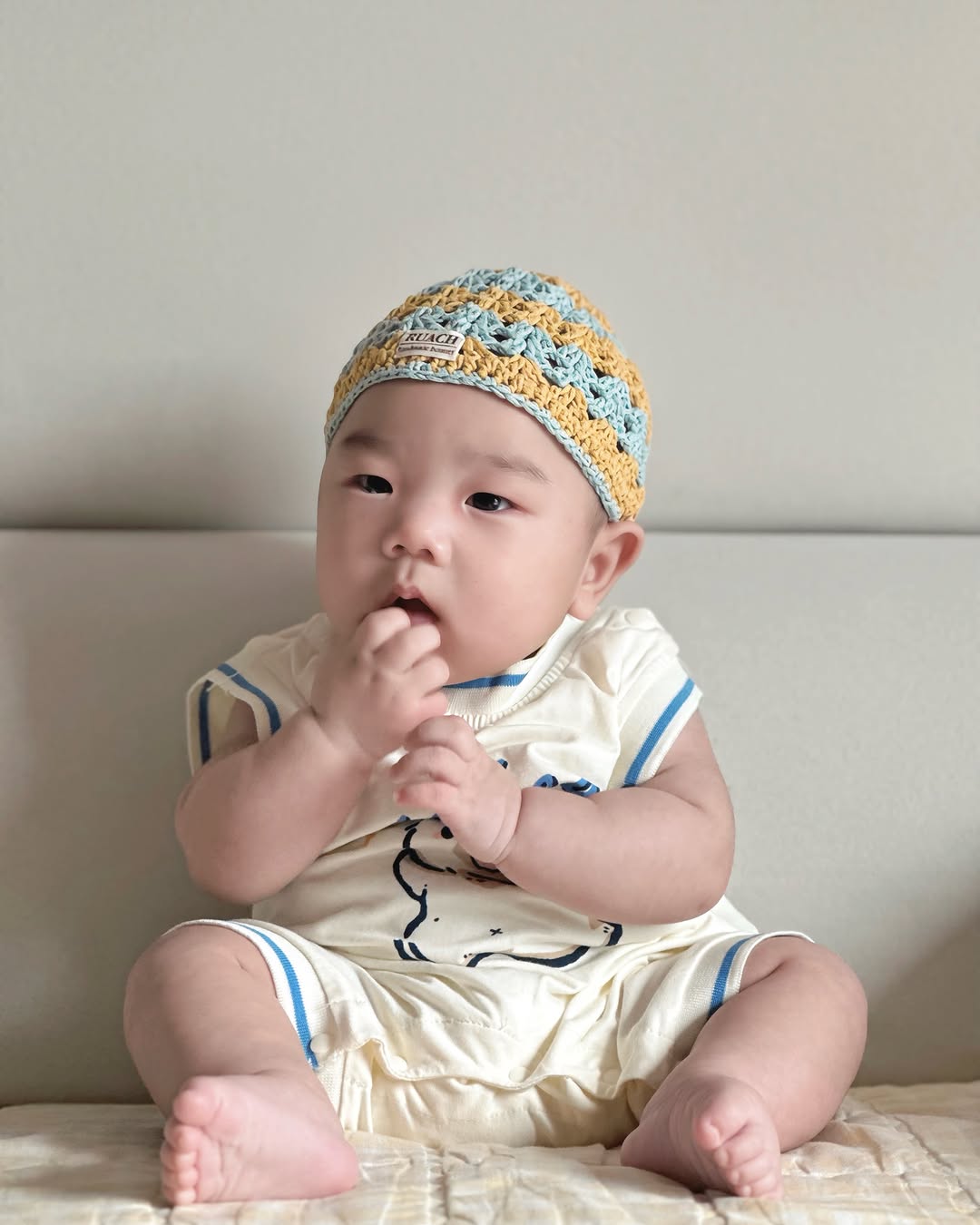 @ijun2._.zip이 올린 루아흐 | RUACH 태그 게시물