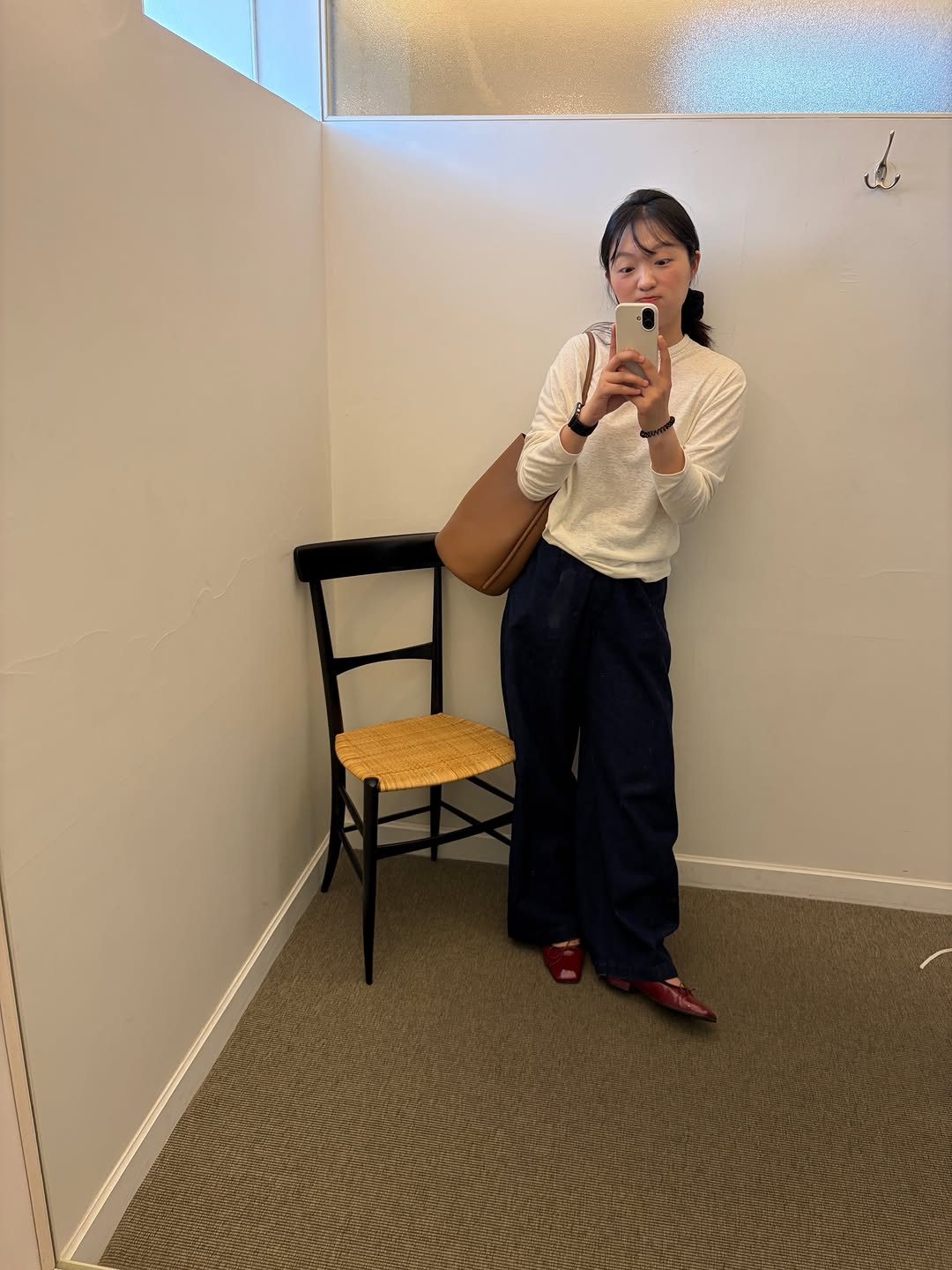 @yoonzeehee이 올린 빌리언트 태그 게시물