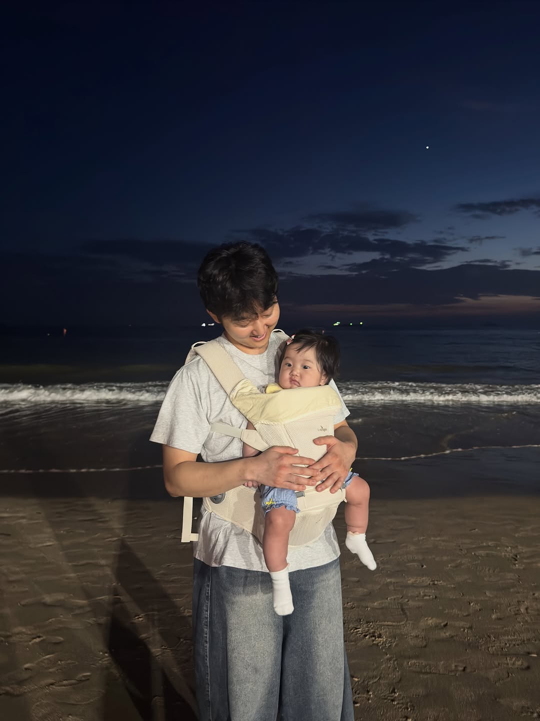 @yuju._.123이 올린 아이엔젤 힙시트 아기띠 태그 게시물