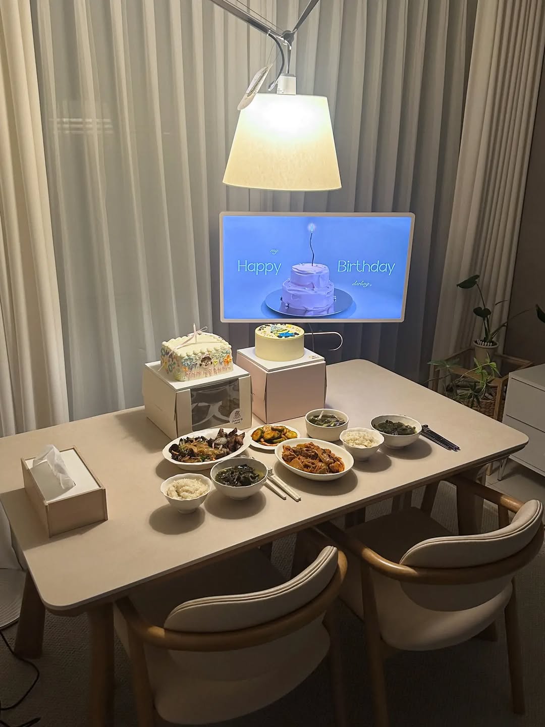@hyunuk.home이 올린 채채포스터 태그 게시물