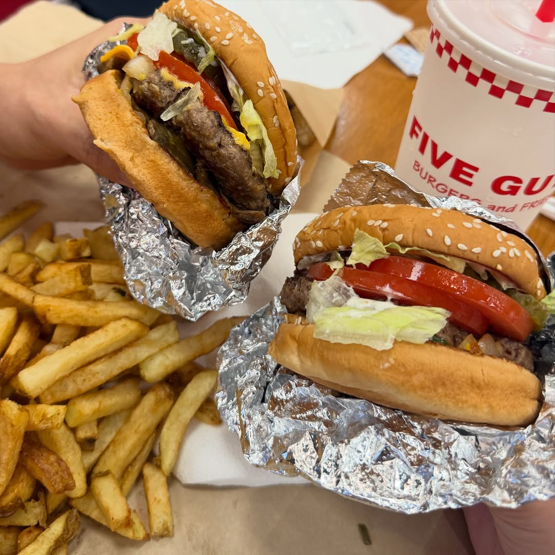 @onakasukuyona이 올린 Five Guys Korea 태그 게시물