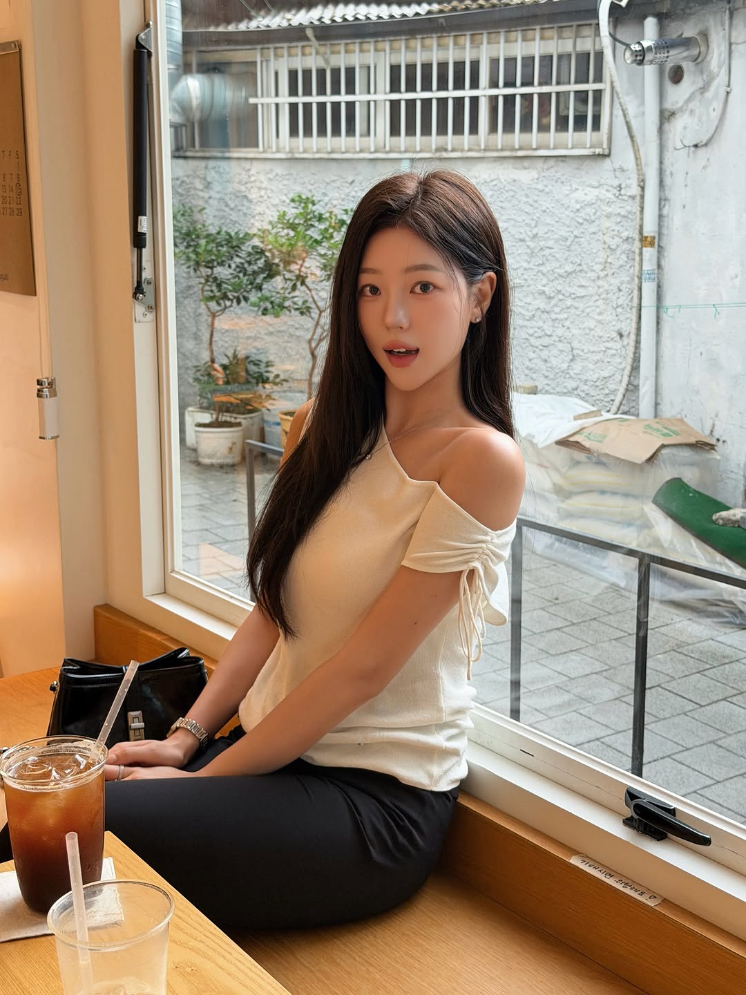 @0_dew이 올린 𝐊𝐨𝐦𝐨𝐫𝐞𝐛𝐢 𝐌𝐮𝐬𝐞𝐮𝐦 𝐎𝐟𝐟𝐢𝐜𝐢𝐚𝐥 태그 게시물