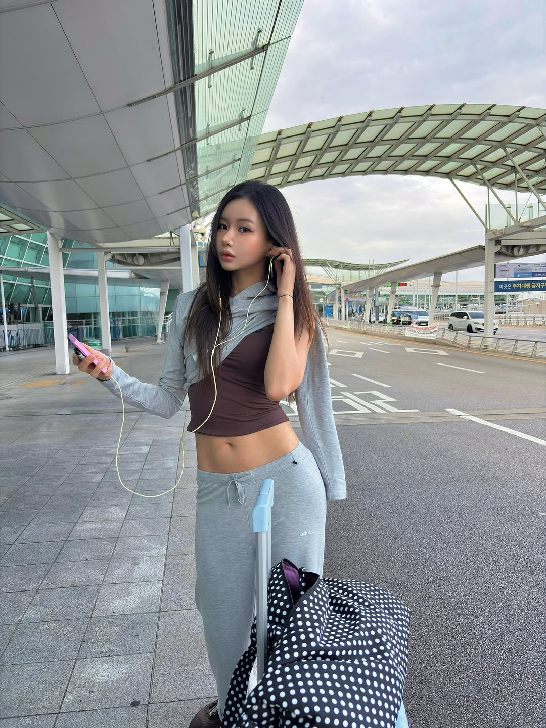 @esistallesaux이 올린 ADEVA 태그 게시물
