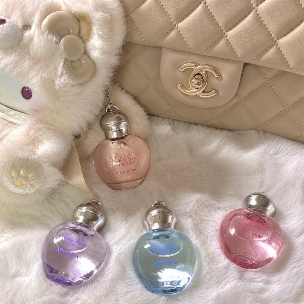 @jev0usa1me이 올린 애프터 블로우 태그 게시물