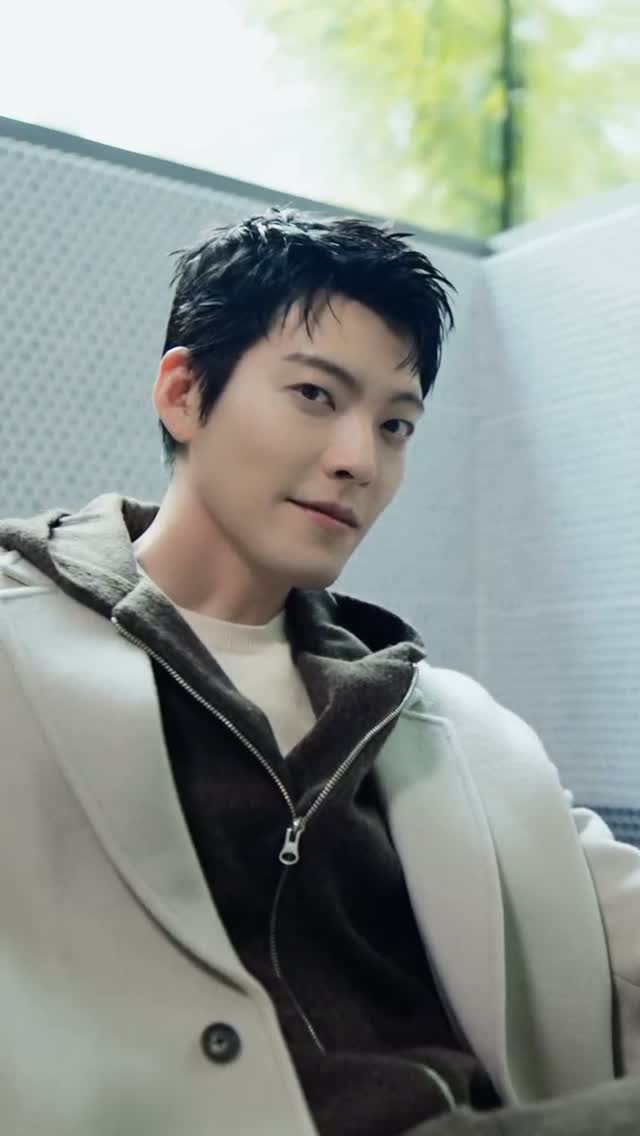 @aurabeauty_hair이 올린 김우빈 태그 게시물
