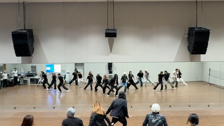 @c.a.p.t_official이 올린 Vernon 버논 태그 게시물