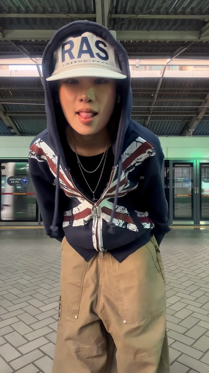 @elinjunghee이 올린 IDWS 아이돈워너셀 태그 게시물