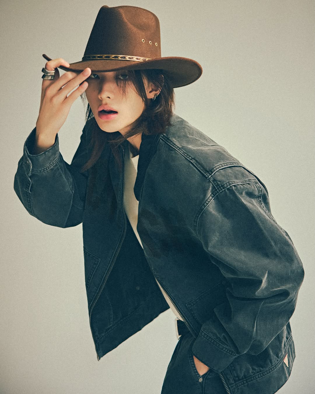 @voguekorea이 올린 GUESS KOREA 태그 게시물