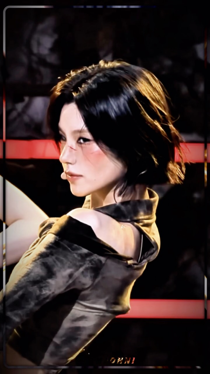 @karmaonni이 올린 YEJI 태그 게시물