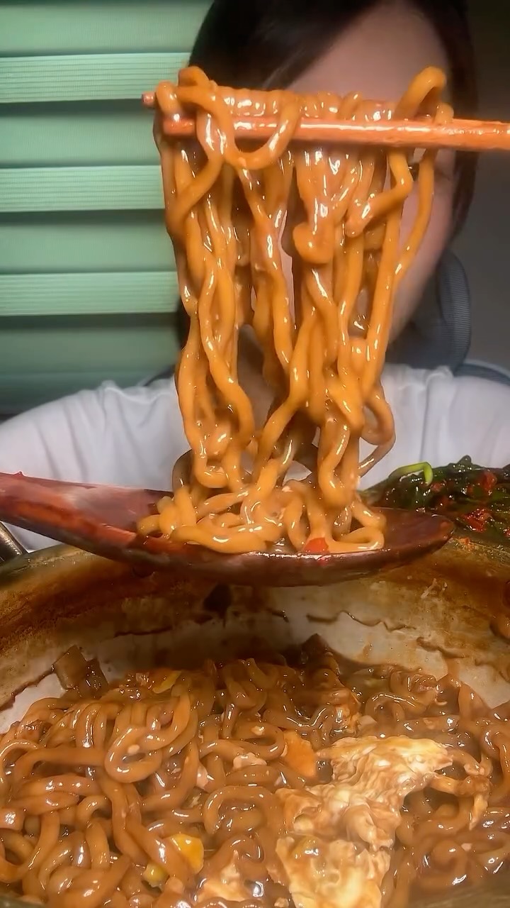 @hereseona이 올린 이리온김치 태그 게시물