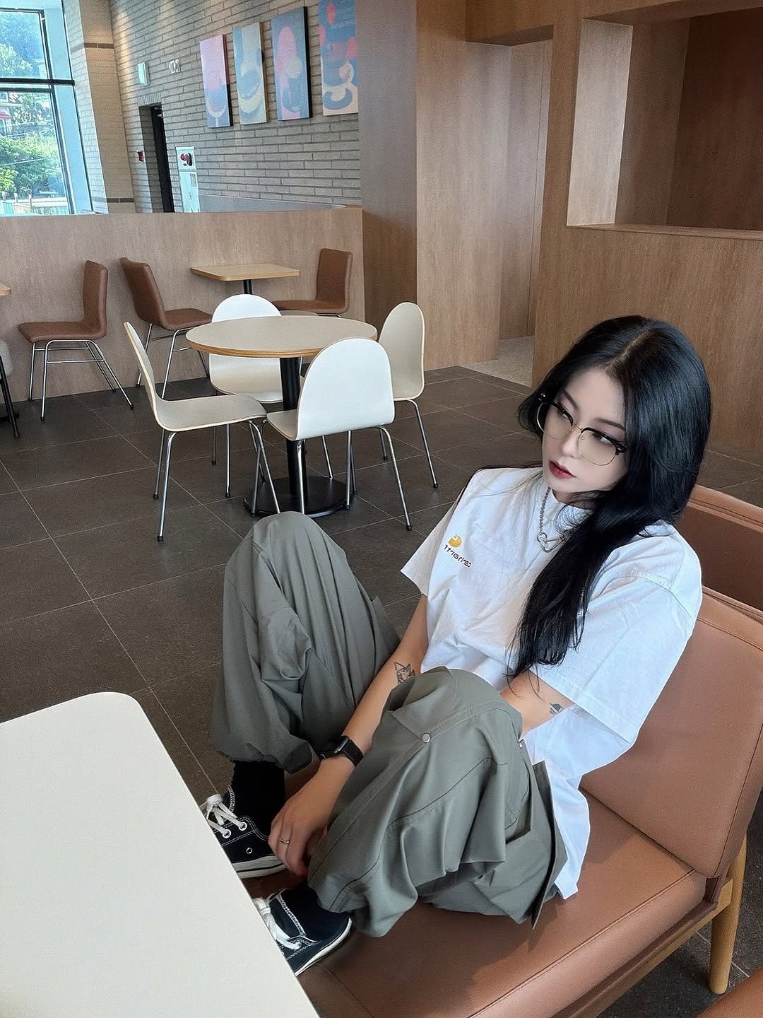 컨버스 광고 소재