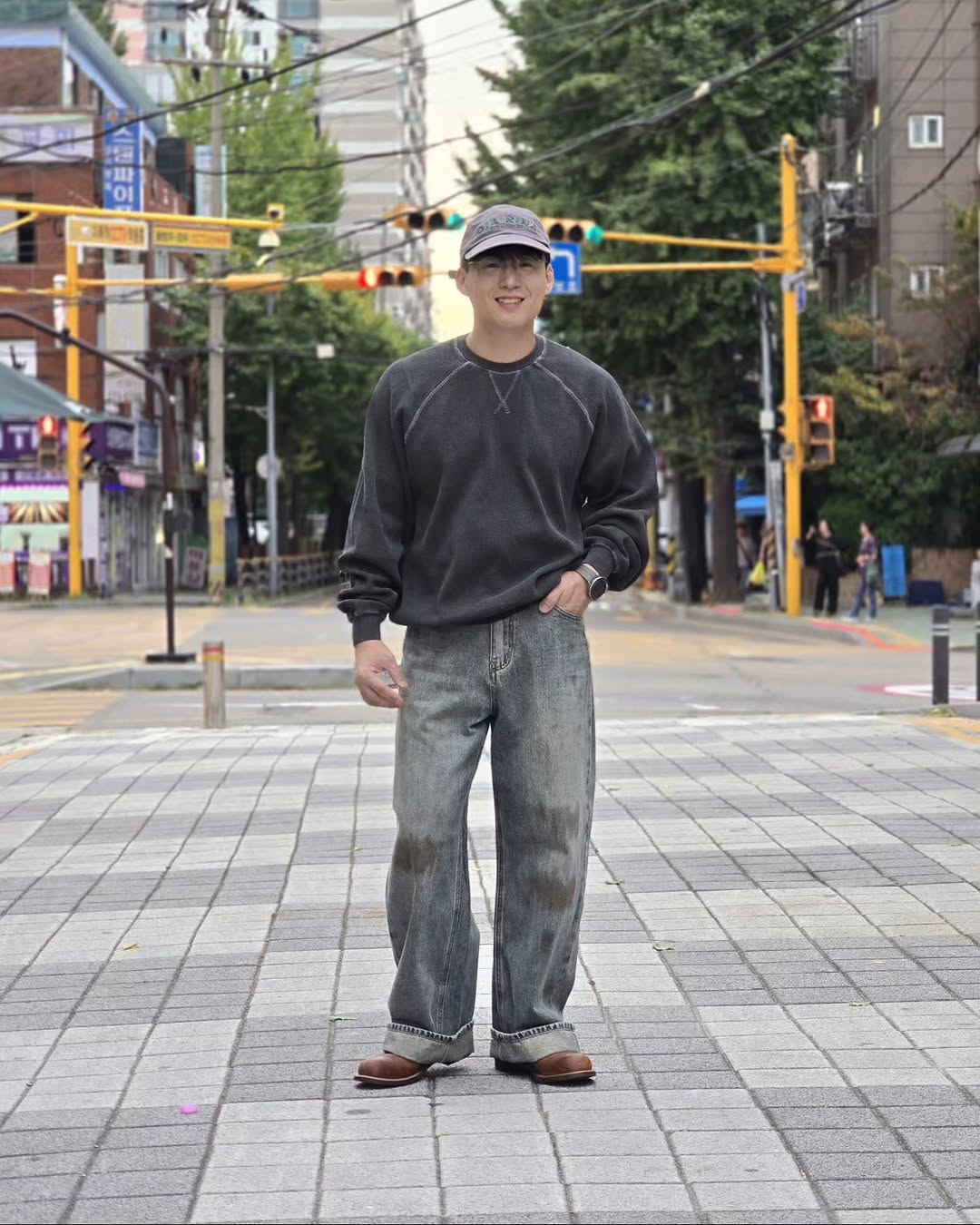 익스프레스홀리데이 광고 소재