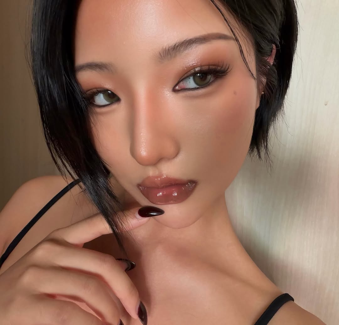 @chou_213이 올린 엔트로피 메이크업 태그 게시물