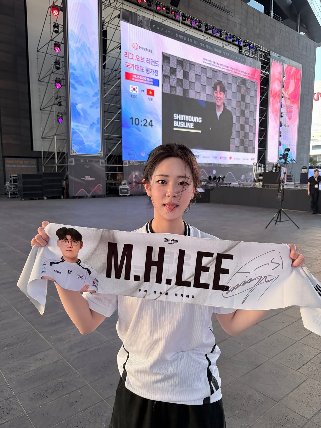 @zzi_anii이 올린 한화생명 태그 게시물