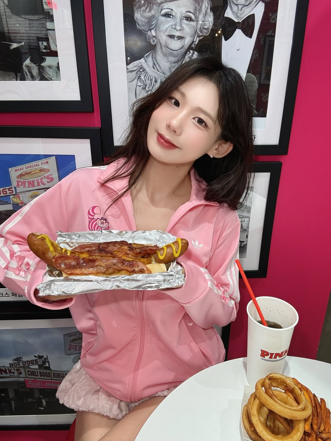 핑크스 핫도그 광고 소재