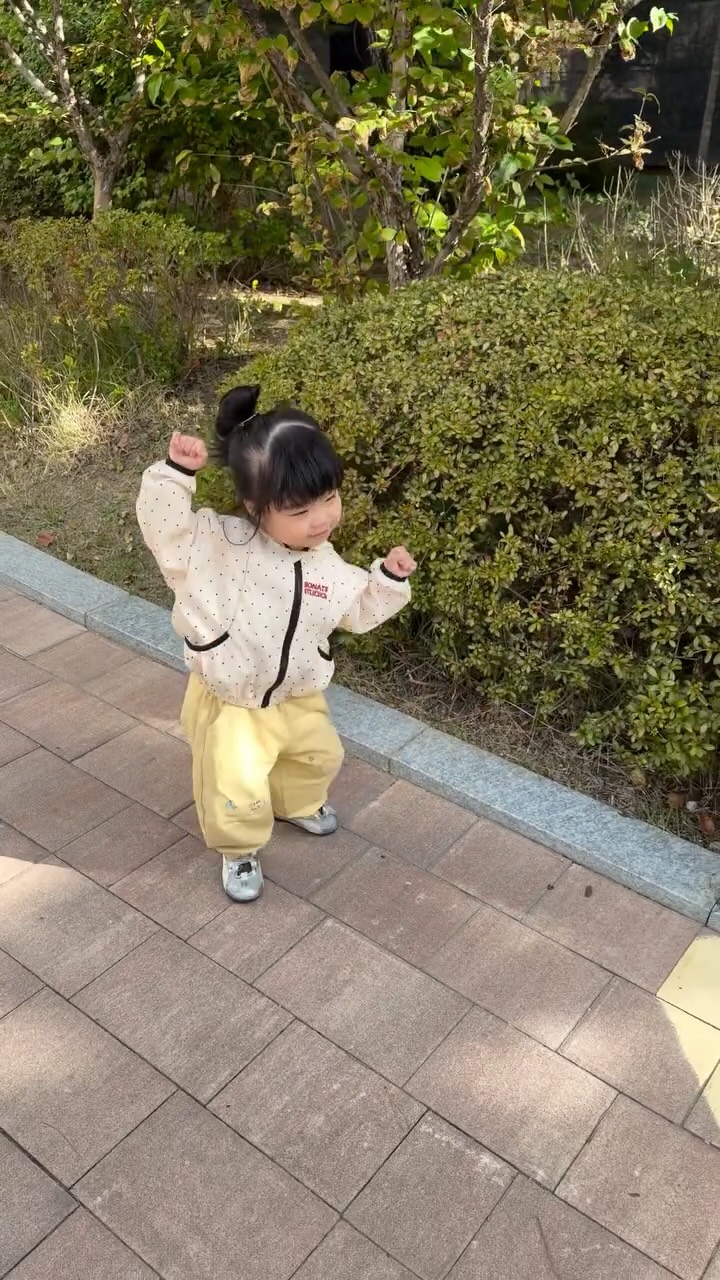 @_doi.ing이 올린 돗투돗 귀여운아기상점 태그 게시물