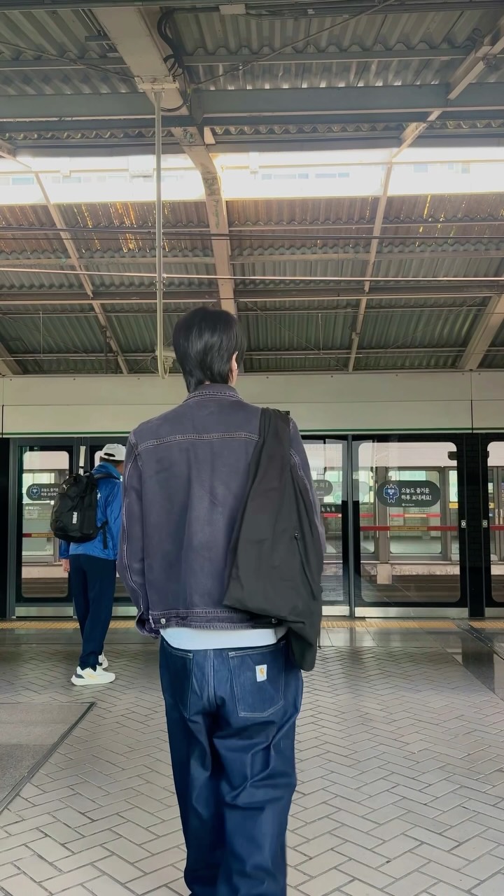 @niijeead이 올린 thisisneverthat 태그 게시물