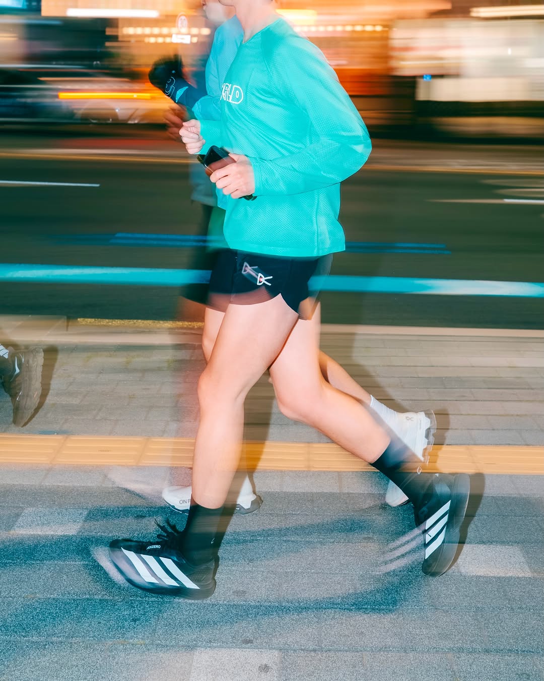 @eajohnow이 올린 adidas l Korea 태그 게시물