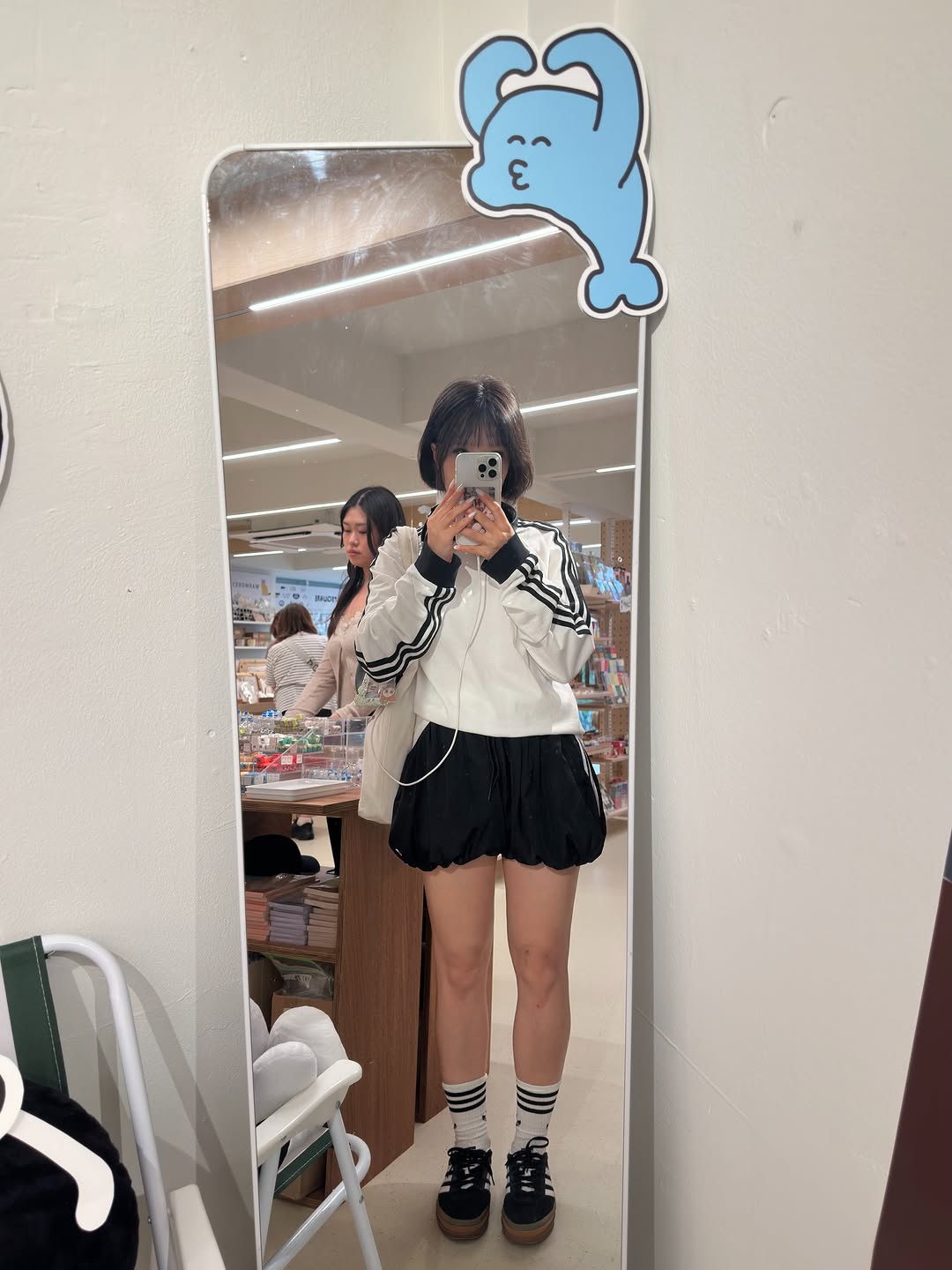 @moonyulya이 올린 adidas l Korea 태그 게시물