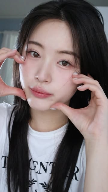 효블리 Hyovely I 핑잘봄웜라 I 뷰티꿀팁 I 관리팁 I 요즘뷰티 I 패션템리뷰 인스타그램 대표 콘텐츠 4